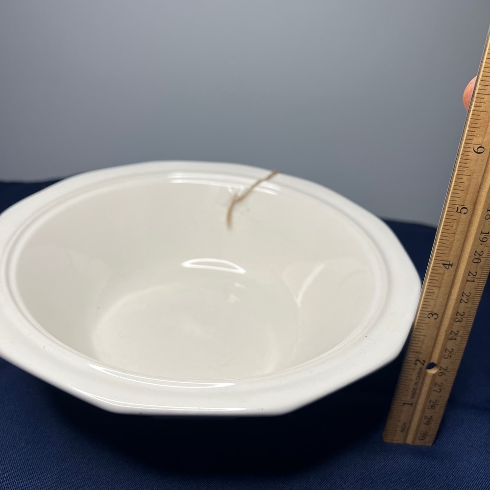 Pfaltzgraff Heritage white bowl